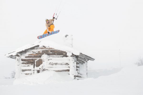 snowkite-jump-building-pallas-kiteweek